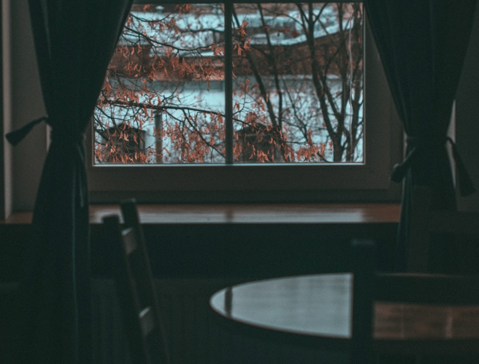 empty table