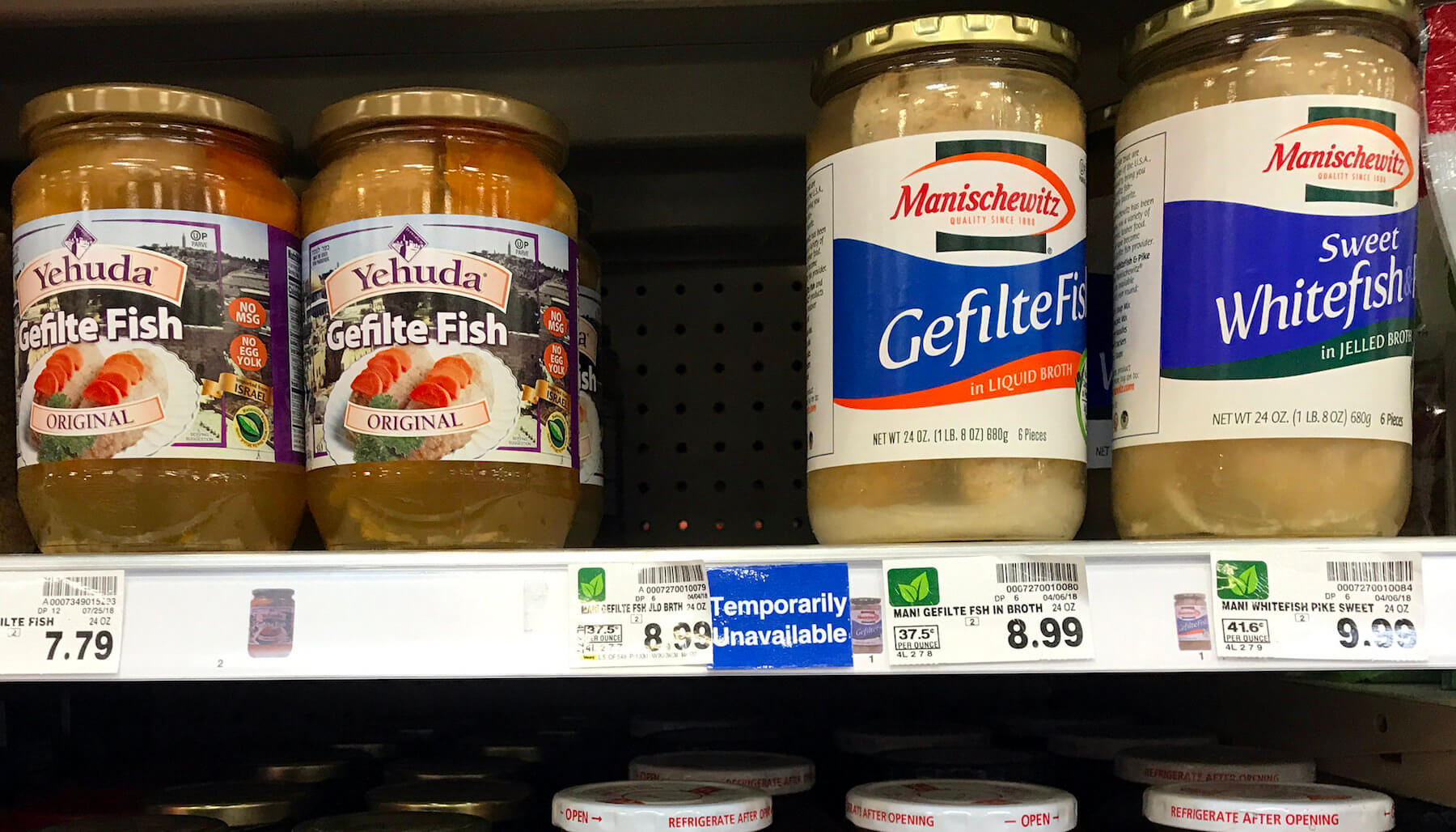 During the covid-19 epidemic, the author is weightlifting with cans of gefilte fish