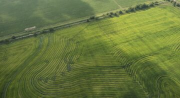 Bill Gates, big farmer? Microsoft CEO owns 270,000 acres of farmland