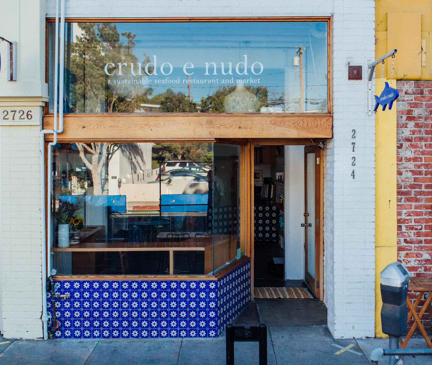 Exterior of Crudo E Nudo a sustainable seafood restaurant and market in Santa Monica, Ca. June 2021