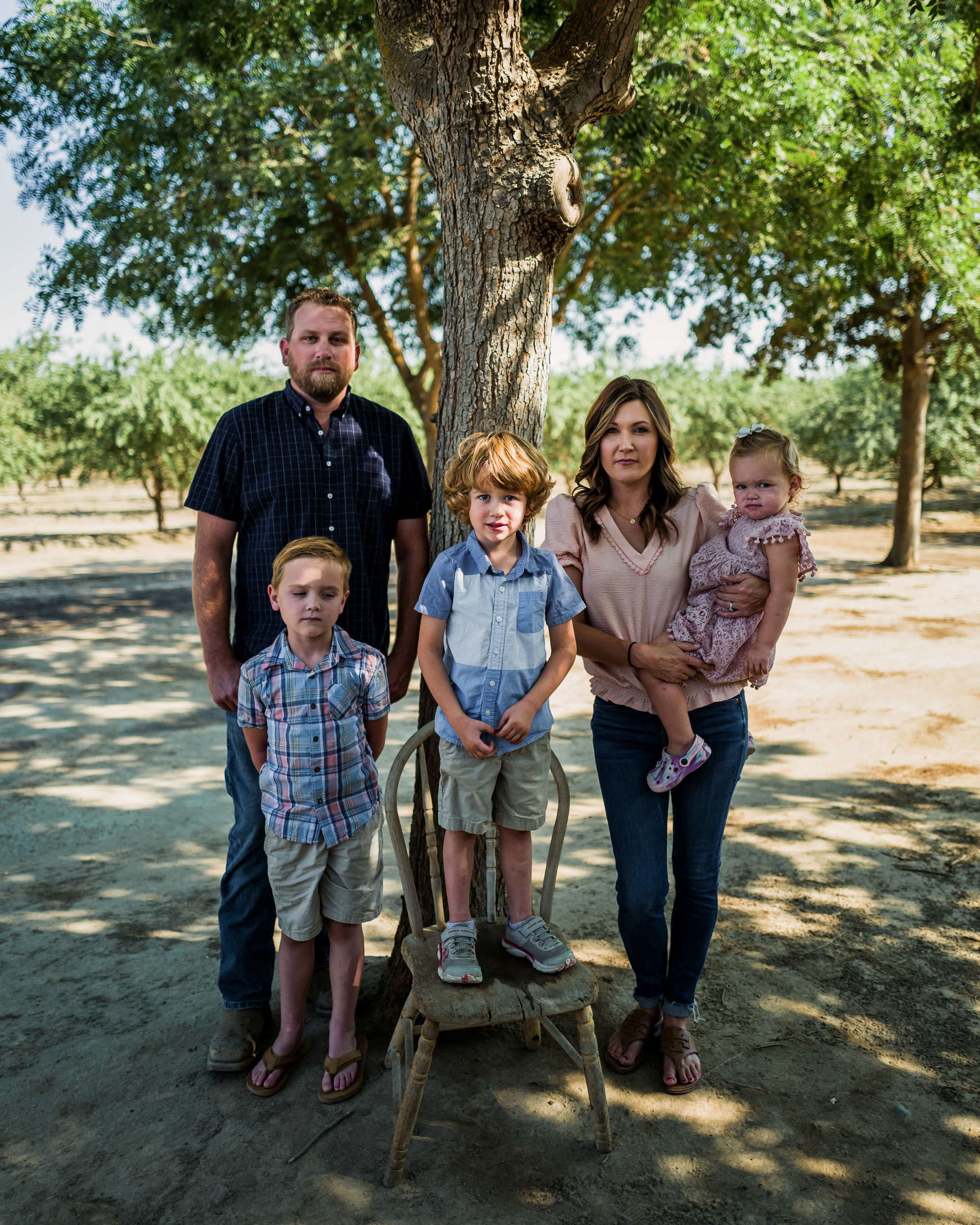 Hanford farmer Robert Smith, his wife Courtney and their three children watertitans november 2021