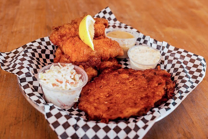 A basket of fried fish with a side of coleslaw from Steny's Tavern in Milwaukee. March 2022